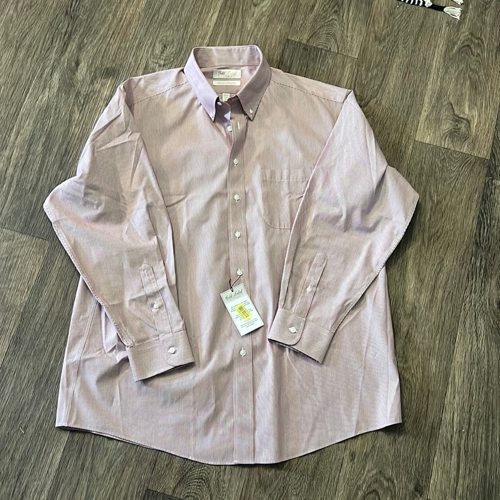 Gold Label Roundtree & Yorke Fitted Red Striped Button Down